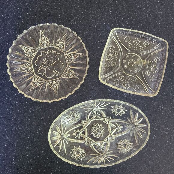 Vintage 1950s 1960s Pressed Patterned Glass Dishes Starburst Floral Fruit Styles - Picture 1 of 10